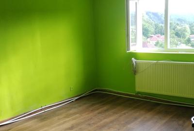 Apartament cu 2 camere decomandat în Vața de Jos - 3