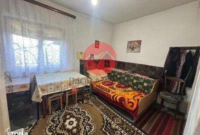 Casă cu 3 camere decomandat cu Teren 355 Mp în Central