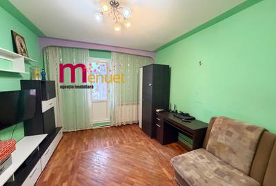 Apartament cu 2 camere decomandat în Neptun