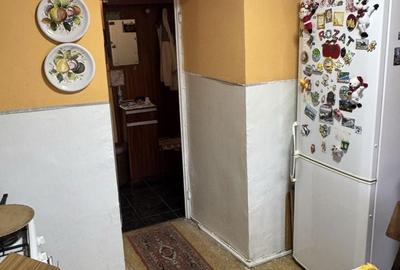 Apartament cu 3 camere semidecomandat în Central - 6