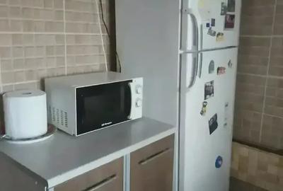 Garsonieră decomandată în 1 Mai