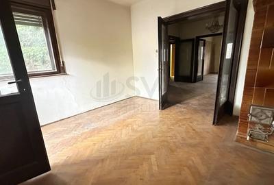 Casă individuală cu 8 camere cu Canalizare în P-ța Alba Iulia - 14