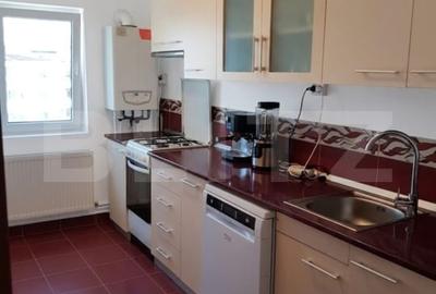 Apartament cu 3 camere decomandat în Mihai Eminescu