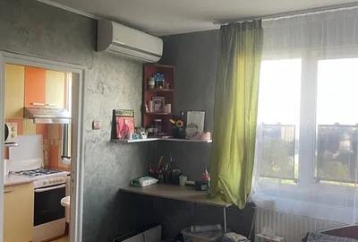 Garsonieră semidecomandată în Titan