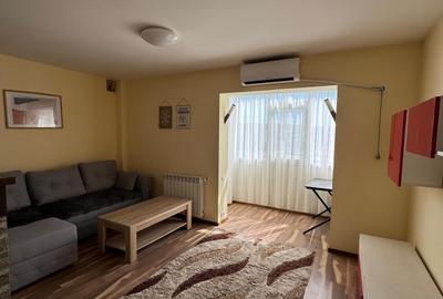 Apartament cu 3 camere decomandat în Păcurari