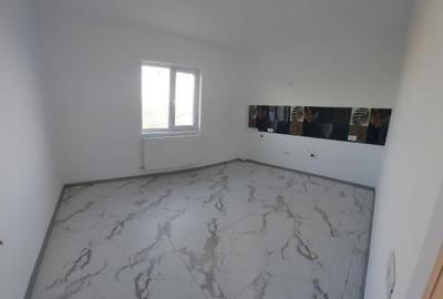 Casă cu 4 camere cu Teren 237 Mp în Central