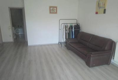 Casă cu Teren 300 Mp în Malu Mare