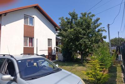 Casă cu 4 camere în Valea Călugărească - 1