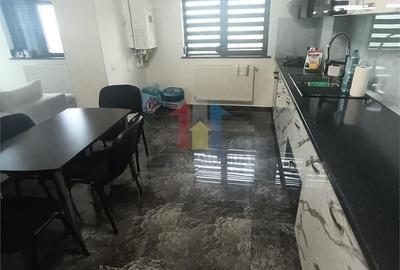 Apartament cu 3 camere în Traian - 1