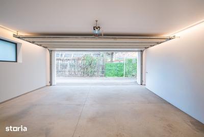 Casă cu 7 camere cu Teren 950 Mp în Central
