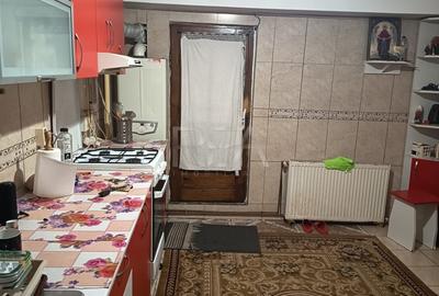 Apartament cu 3 camere decomandat, mobilat în Micro 11 - 10