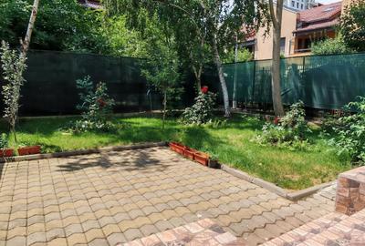 Casă cu 5 camere cu Teren 150 Mp în Central