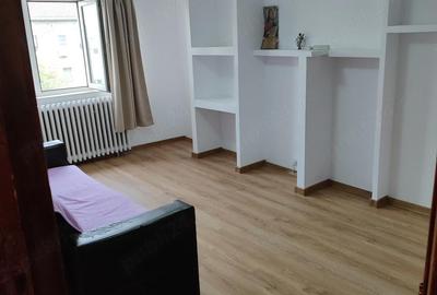 Apartament cu 3 camere decomandat în Lipovei - 2