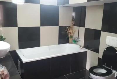 Apartament cu 3 camere decomandat în Ultracentral
