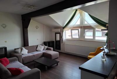 Apartament cu 3 camere semidecomandat în Bucureștii Noi