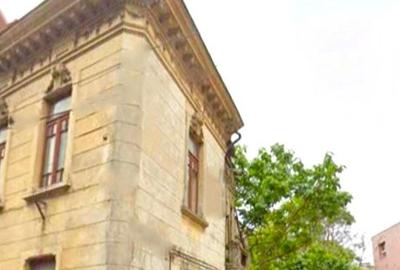 Casă cu 12 camere cu Canalizare în Victoriei - 1
