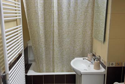 Apartament cu 3 camere decomandat în Central - 8