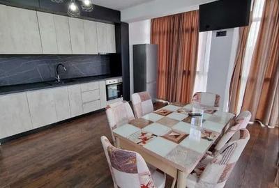 Apartament cu 3 camere semidecomandat, mobilat în Florești