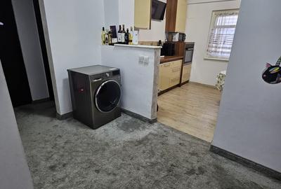 Apartament cu 2 camere decomandat în Trocadero - 2