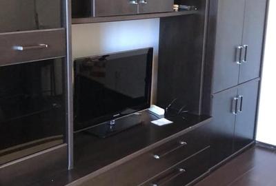 Apartament cu 2 camere decomandat în Titan