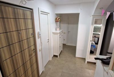 Apartament cu 2 camere decomandat în 7 Noiembrie