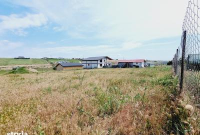 Teren de 820 mp, în Vânători