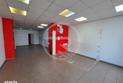 Spațiu comercial, de 64 mp, în Central