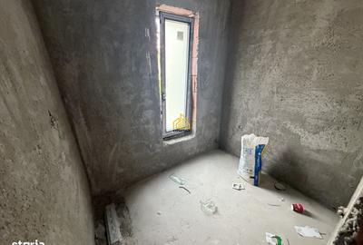 Casă cu 4 camere în Prelungirea Ghencea