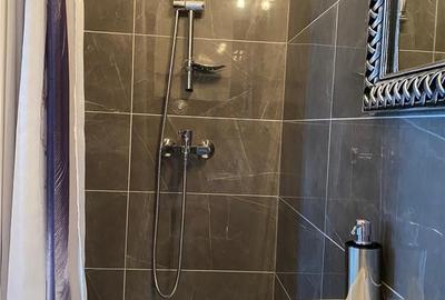 Apartament cu 3 camere decomandat în Dorobanților