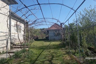 Casă cu 5 camere cu Teren 2200 Mp în Șieu