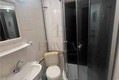 Casă individuală cu 8 camere cu Canalizare în Lipovei - 11