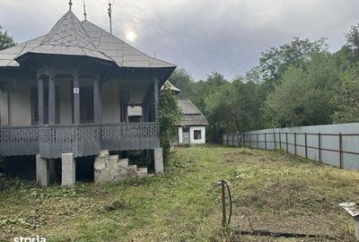 Casă cu 4 camere cu Teren 70 Mp în Godinești - 3