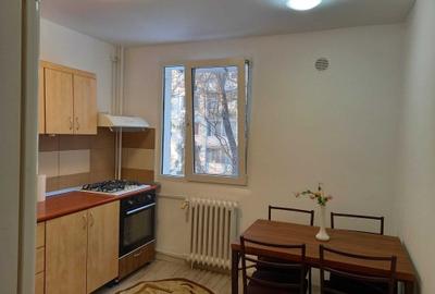 Apartament cu 2 camere decomandat în Brâncoveanu