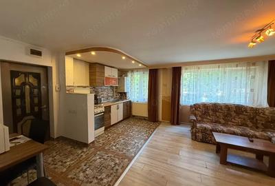 Apartament cu 3 camere decomandat în Gojdu