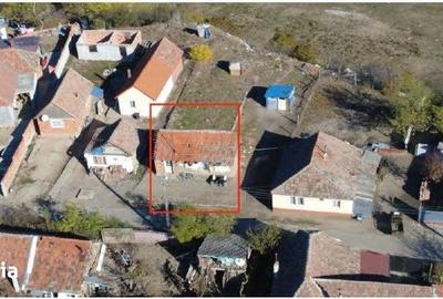 Casă cu 2 camere cu Teren 519 Mp în Felnac - 2