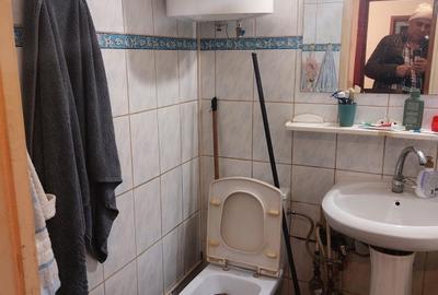Apartament cu 3 camere semidecomandat în Central - 2