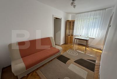 Apartament cu 2 camere semidecomandat, mobilat în Micro 14