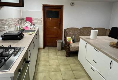 Casă cu 3 camere cu Teren 100 Mp în Centrul Istoric