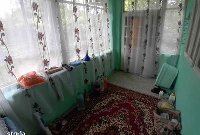 Casă cu 3 camere cu Teren 2140 Mp în Dumești - 4