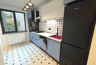 Apartament cu 2 camere, mobilat în Central