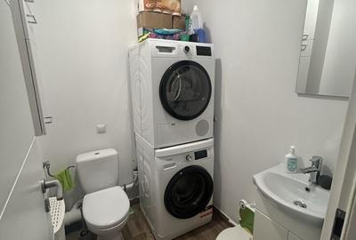 Apartament cu 3 camere decomandat în Florești