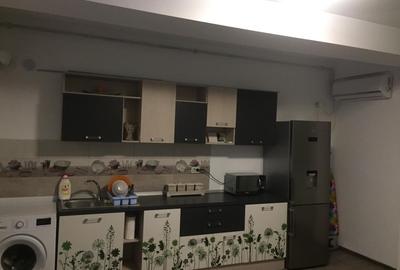 Apartament cu 2 camere decomandat în Apărătorii Patriei - 2