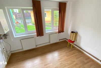 Casă cu 3 camere cu Teren 300 Mp în Dârste - 2