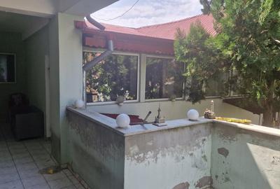 Casă individuală cu 5 camere cu Canalizare în Bucureștii Noi