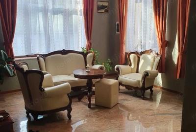 Casă cu Teren 630 Mp în Titulescu - 2
