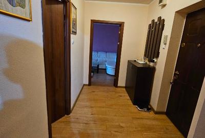 Apartament cu 2 camere decomandat în - 1