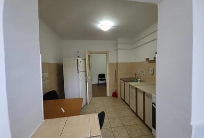 Apartament cu 2 camere decomandat în Girocului - 10