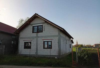 Casă cu 4 camere în Iosif - 7