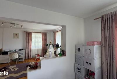 Casă cu 5 camere cu Teren 2011 Mp în Central - 11