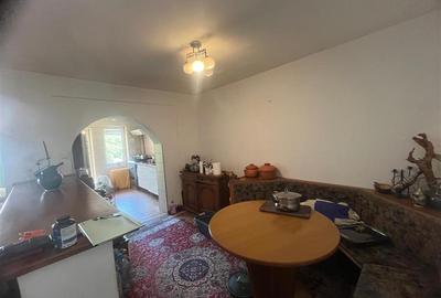 Casă individuală cu 8 camere cu Teren 280 Mp în Periferie - 11
